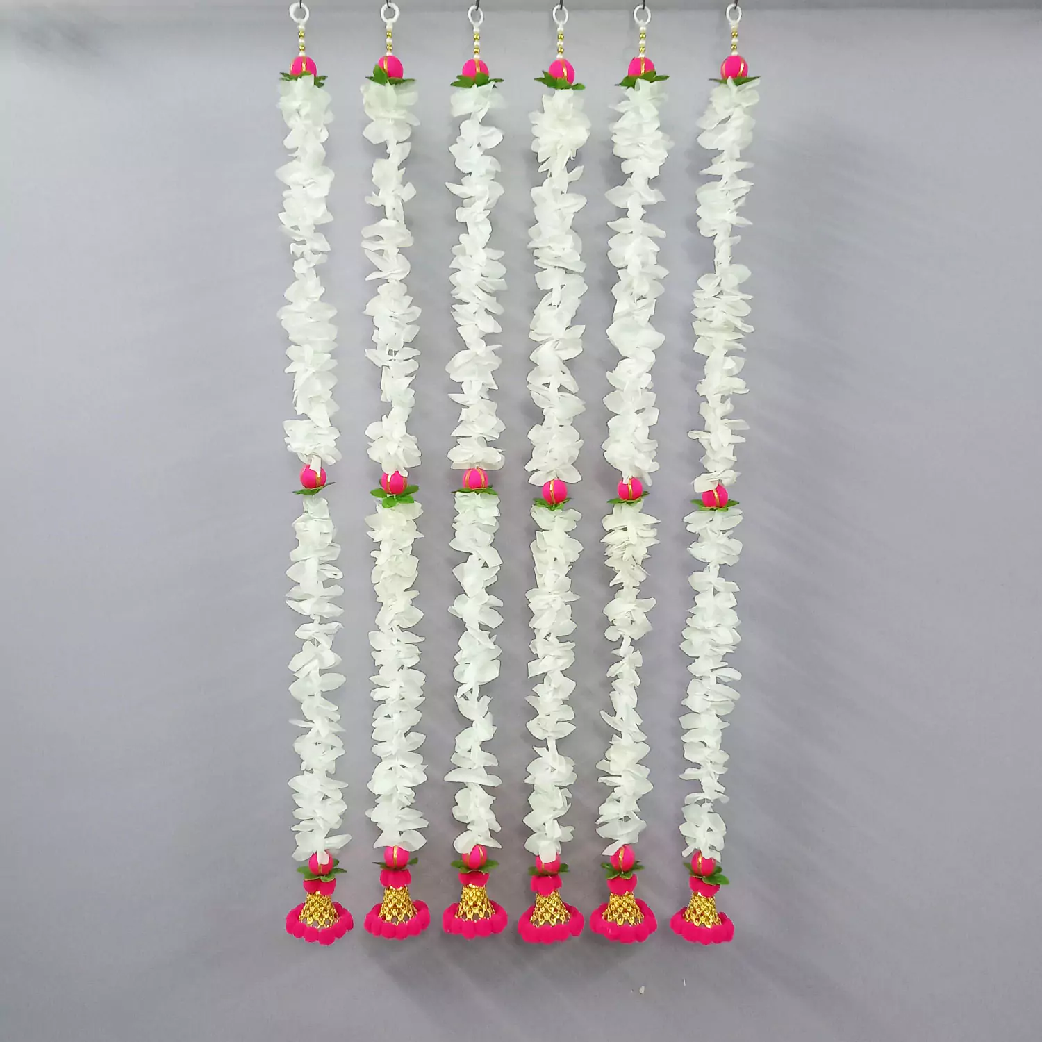 Traditional Design White Flower Latkan For Diwali Decoration , Home entrance