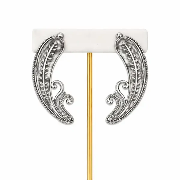 leaf-drop-silver-oxidized-earrings.webp leaf-drop-silver-oxidized-earrings.webp